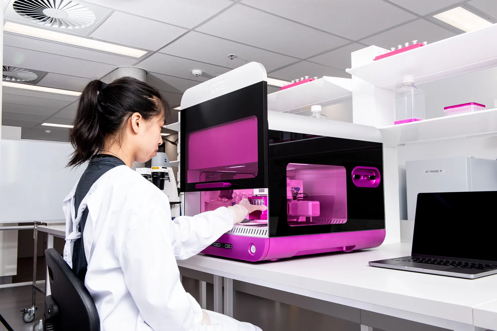 https://inventialifescience.com/hubfs/RASTRUM_Allegro_User.webp